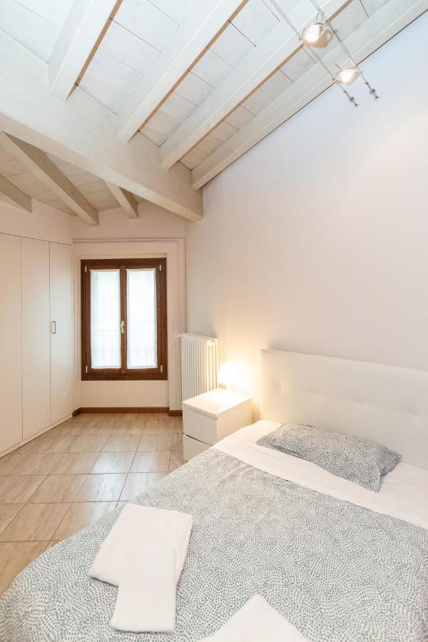 Trilocale Rua Sovera 85 - F&L Aparment Brescia megye Kültér fotó